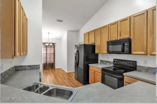 Coliving in Cedar Hills - Westside, Jacksonville
