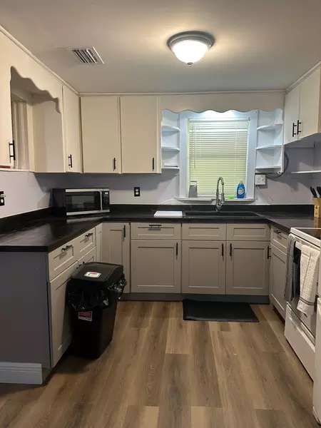 Coliving in Zephyrhills - North Tampa, Tampa