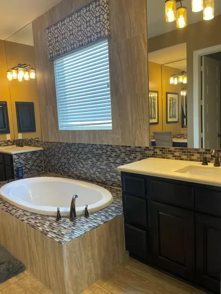 Coliving in Northeast Side - North SATX, San Antonio