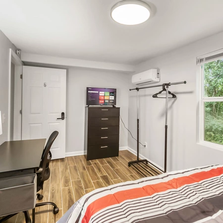 Coliving in Cedar Hills - Westside, Jacksonville