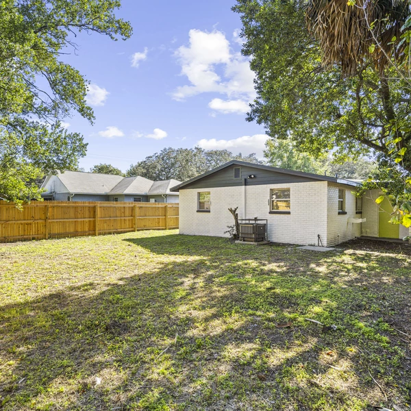 Coliving in Live Oaks Square - East Tampa, Tampa
