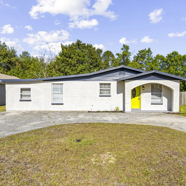 Coliving in Live Oaks Square - East Tampa, Tampa