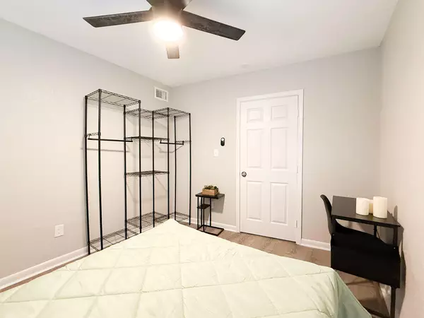 Coliving in Clearwater - Clearwater-St. Petersburg, Tampa