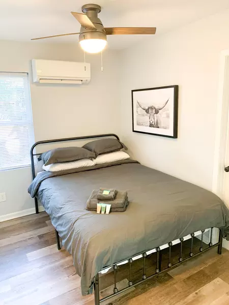 Coliving in Hope Valley - Durham, Raleigh