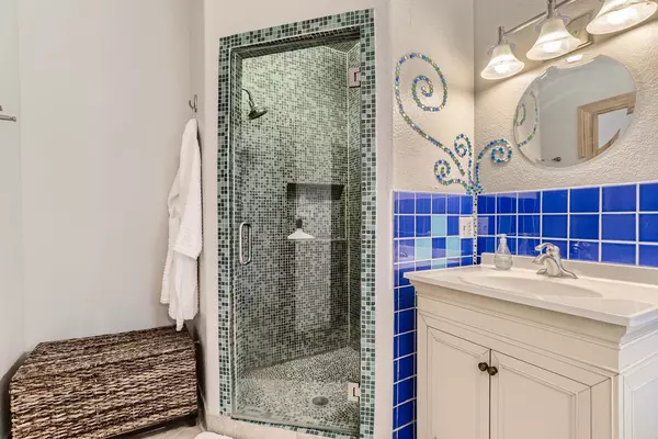 Coliving in Uptown Denver - Center Denver, Denver