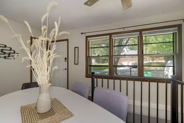 Coliving in Blue Springs - Outer KCMO, Kansas City