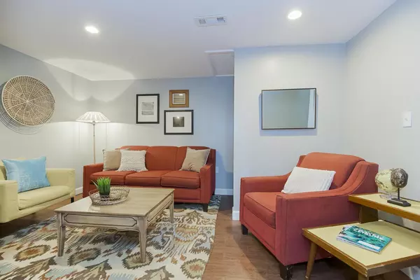 Coliving in Blue Springs - Outer KCMO, Kansas City