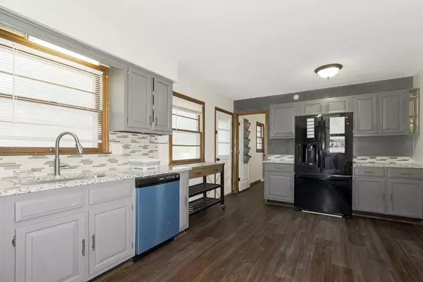 Coliving in Blue Springs - Outer KCMO, Kansas City