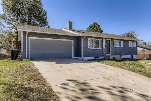 Coliving in University Hills - South Denver, Denver