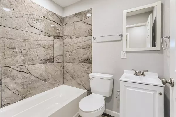 Coliving in University Hills - South Denver, Denver