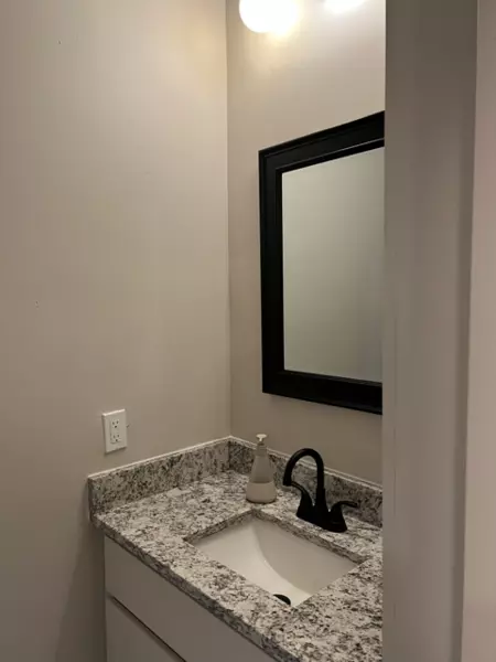 Coliving in Downtown Durham - Durham, Raleigh
