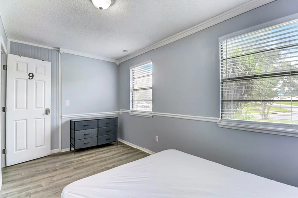 Coliving in Garden City JAX - Northside, Jacksonville
