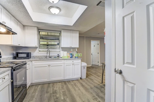 Coliving in Garden City JAX - Northside, Jacksonville