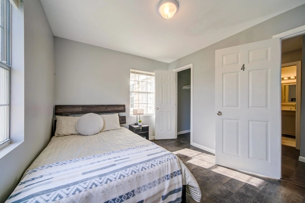 Coliving in Independence Heights - Nw Houston, Houston