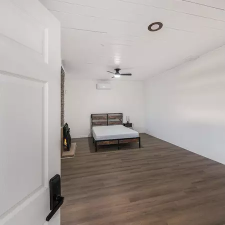 Coliving in Ybor City - Central Tampa, Tampa