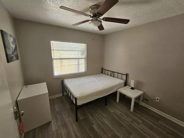 Coliving in Sulphur Springs - North Tampa, Tampa