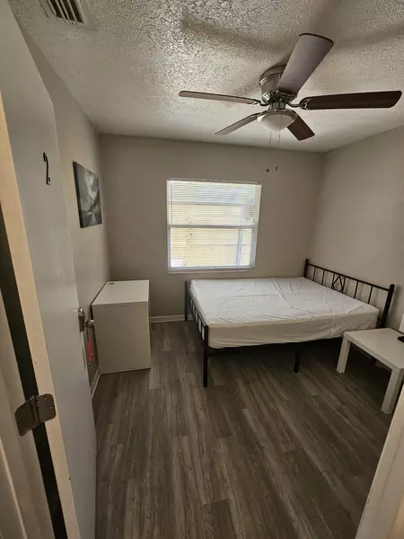 Coliving in Sulphur Springs - North Tampa, Tampa