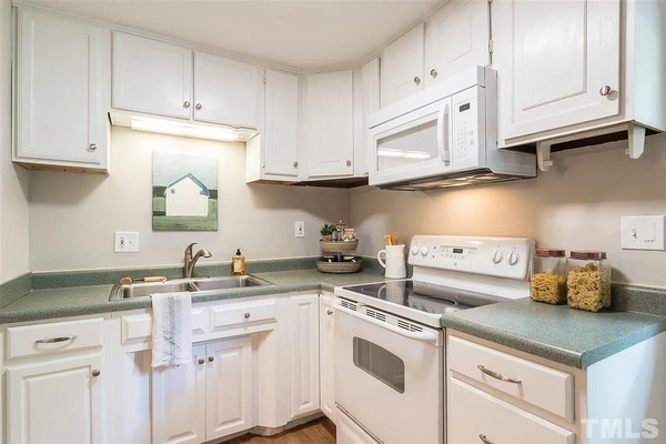 Coliving in Fairmont - Central Raleigh, Raleigh