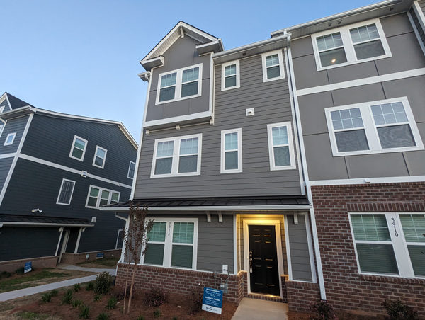 Coliving in Eagle Lake - West Charlotte, Charlotte