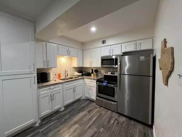Coliving in Irving - Sw Dallas, Dallas