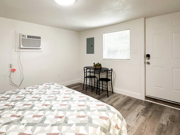 Coliving in Macfarlane Park - West Tampa, Tampa