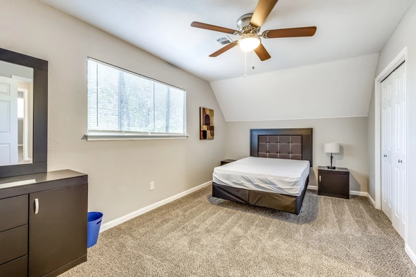Coliving in Highland Hills - Se Dallas, Dallas