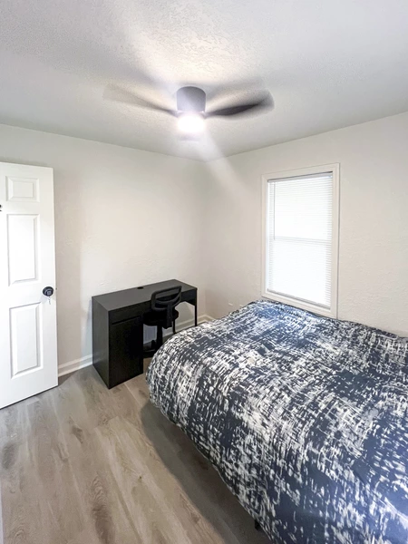 Coliving in Ruskin Heights - KCMO, Kansas City