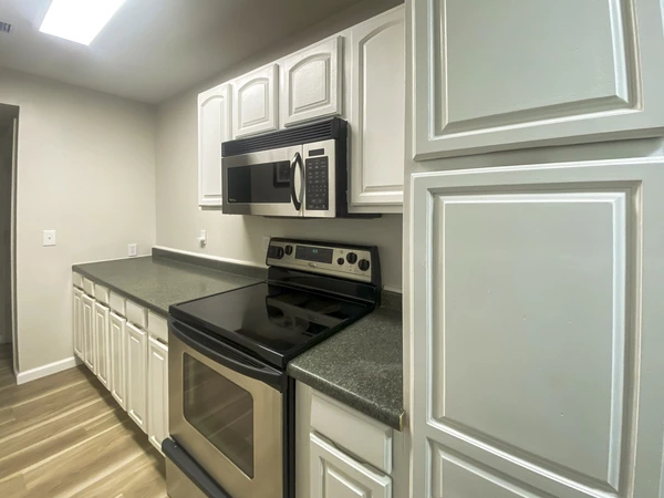 Coliving in College Park JAX - Northside, Jacksonville