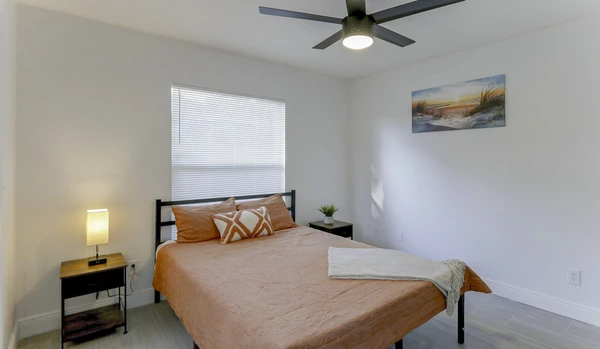 Coliving in Live Oaks Square - East Tampa, Tampa