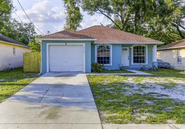 Coliving in Live Oaks Square - East Tampa, Tampa