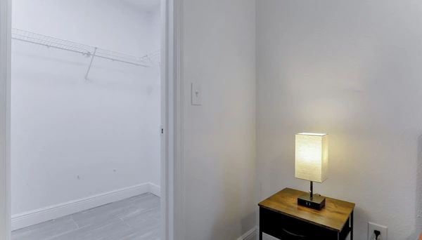 Coliving in Live Oaks Square - East Tampa, Tampa
