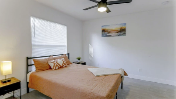 Coliving in Live Oaks Square - East Tampa, Tampa