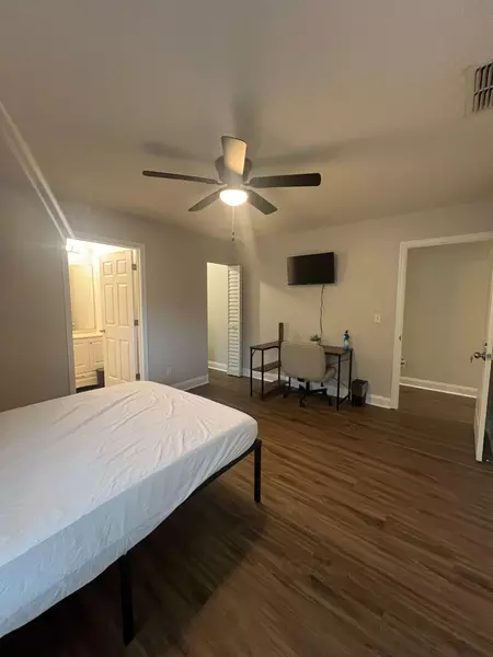 Coliving in Sports Complex - Downtown JAX, Jacksonville