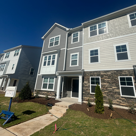 Coliving in Holly Springs - Outer Triangle, Raleigh