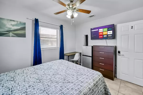 Coliving in Windy Hill - Southside, Jacksonville