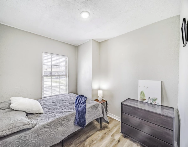 Coliving in Wolf Creek - Sw Dallas, Dallas