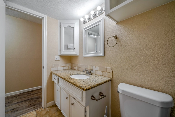 Coliving in Acres Home - Nw Houston, Houston