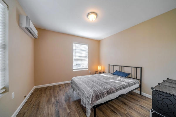 Coliving in Acres Home - Nw Houston, Houston