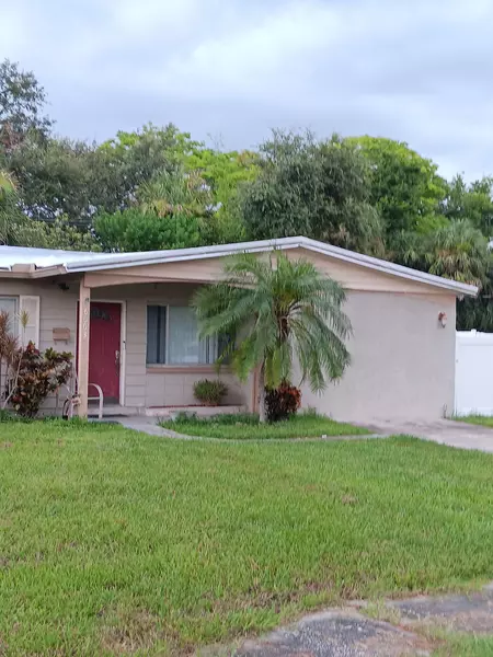 Coliving in Town 'n' Country - West Tampa, Tampa