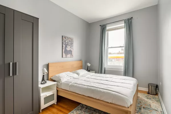 Coliving in Ukrainian Village - West Side, Chicago