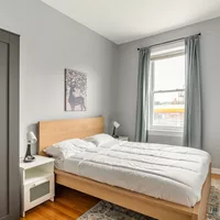 Coliving in Ukrainian Village - West Side, Chicago