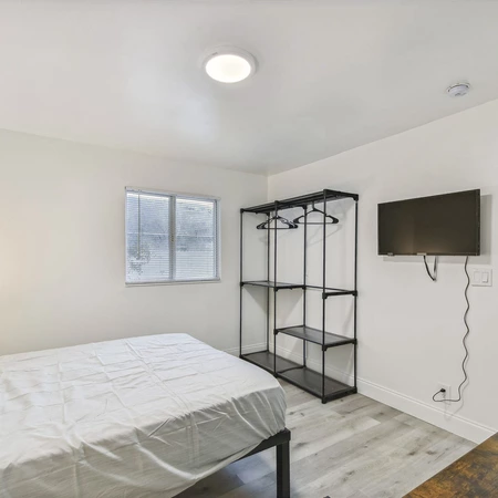 Coliving in Lealman - Clearwater-St. Petersburg, Tampa