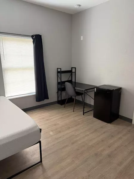 Coliving in Kenwood - Clearwater-St. Petersburg, Tampa