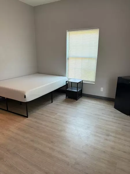 Coliving in Kenwood - Clearwater-St. Petersburg, Tampa