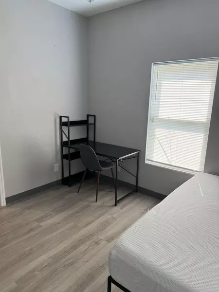 Coliving in Kenwood - Clearwater-St. Petersburg, Tampa