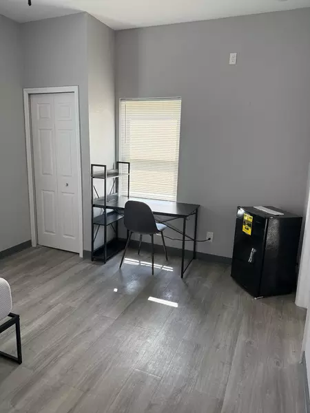 Coliving in Kenwood - Clearwater-St. Petersburg, Tampa