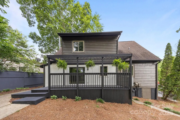 Coliving in North Sharon Amity / Reddman Road - East Charlotte, Charlotte