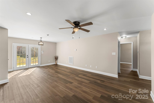 Coliving in Kannapolis - North Charlotte, Charlotte