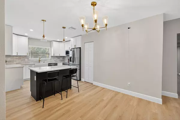 Coliving in Ybor City - Central Tampa, Tampa