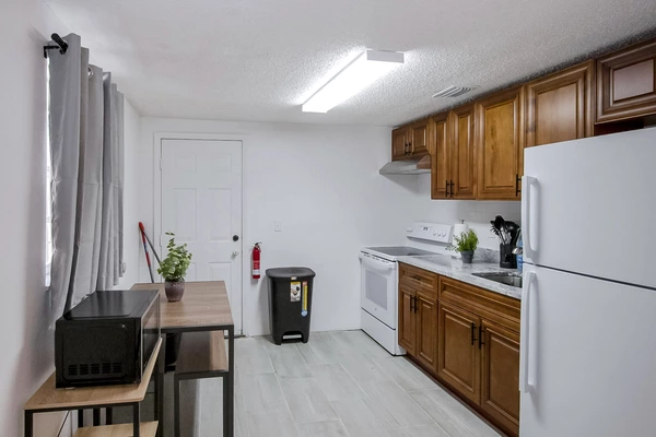 Coliving in University - North Tampa, Tampa